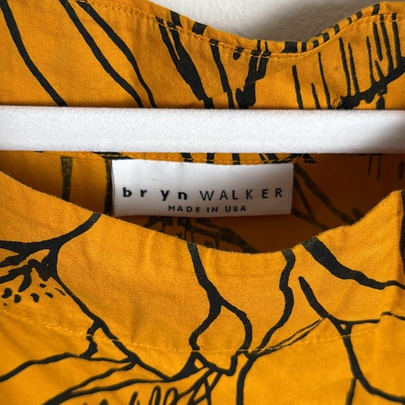 Bryn Walker Asymmetrical Orange and Black Floral Print Tee Oversized XS - Picture 2 of 6